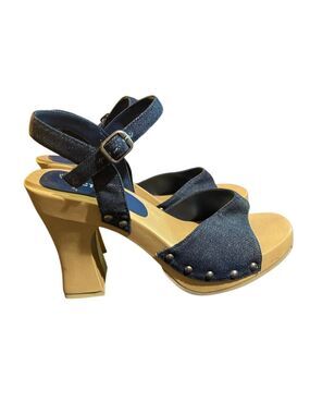 Victoria denim Y2K chunky heel round toe sandal 9 4in heel